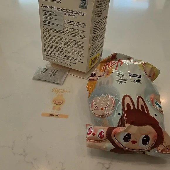 💋SISI LABUBU AUTHENTIC hard to find new sealed in bag box opened - Picture 7 of 9